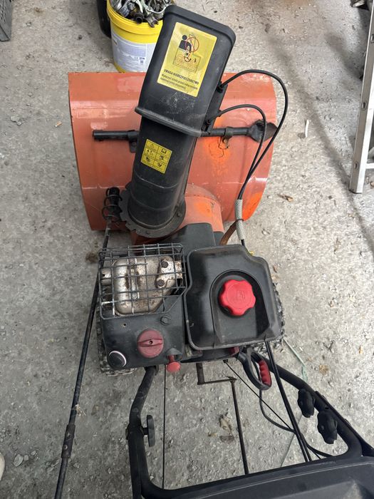 odśnieżarka   spalinowa