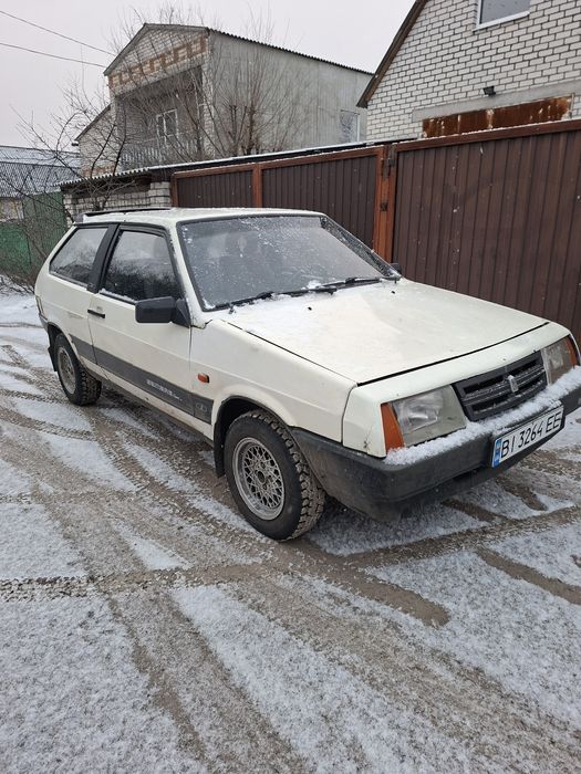 Авто заводиться, і їде.  По Т/П. Зв'язку з власником немає! ПЕРЕОФОРМЛЕННЯ НЕМАЄ. Прохання безглуздими питаннями, і пропозиціями не турбувати. Знаходиться в Чечелеве. Ціна без торгів.