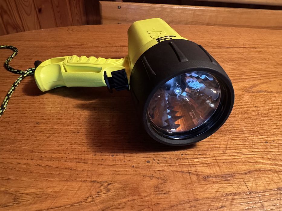 Ліхтар для дайвінгу