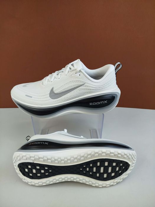 Buty Nike Vomero Plus Rr