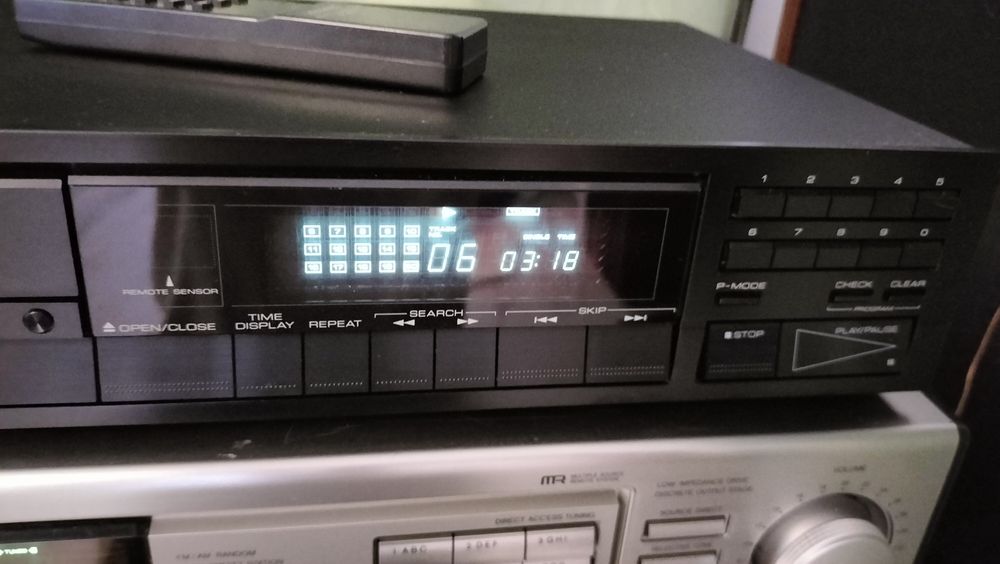 Odtwarza CD Kenwood DP-87 Pilot Super Stan