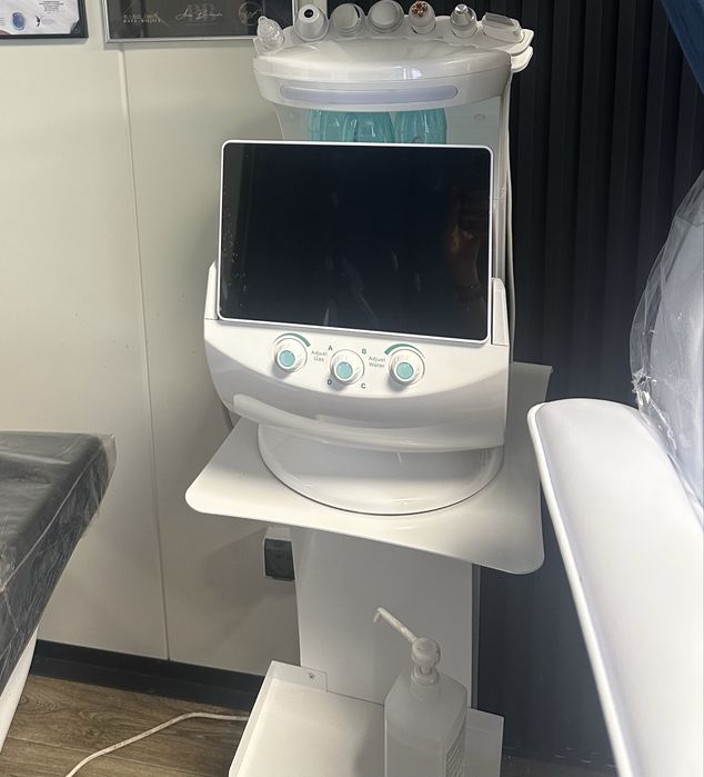 Kombajn kosmetyczny 7w 1 hydroderm