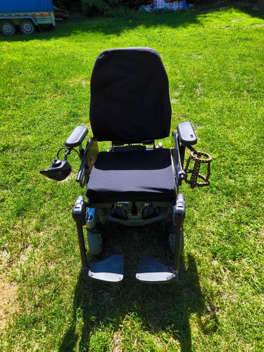 Wózek inwalidzki elektryczny INVACARE Storm 4.