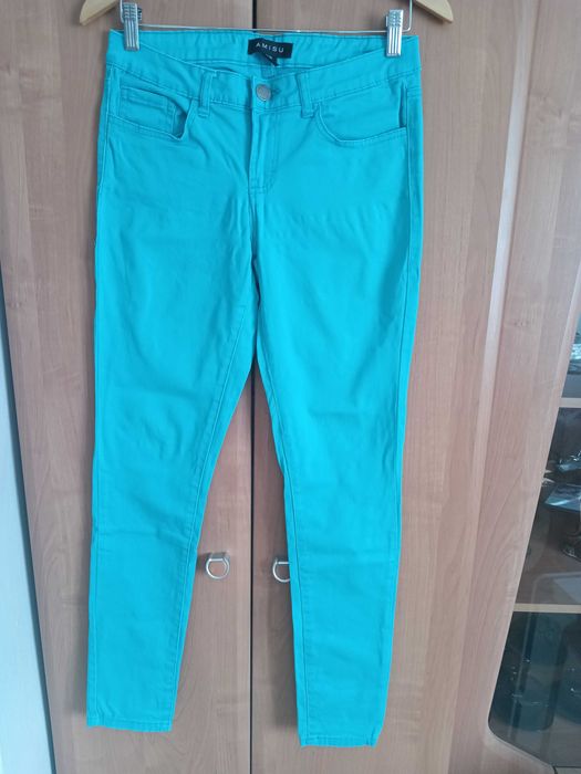 Spodnie w morskim kolorze