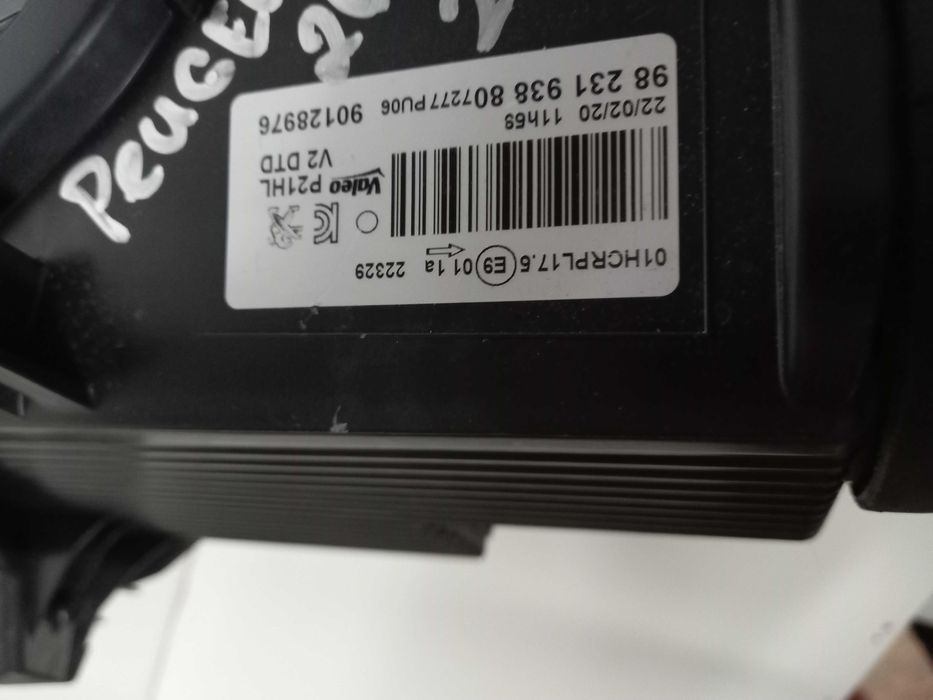 Фара Фары Пежо PEUGEOT 208 II 19- правая Новая