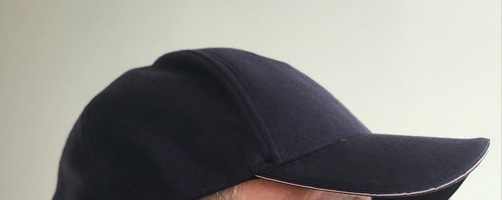 Czapka z daszkiem granatowa Tommy Hilfiger