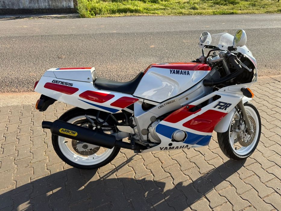 Yamaha FZR 600 Genesis | Clássica Rara Anos 90 | Estado Impecável