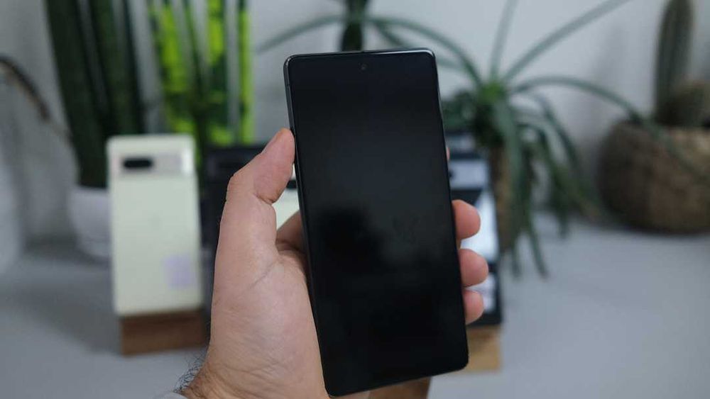 Смартфон Google Pixel 7 8/128 256 Neverlock асортимент