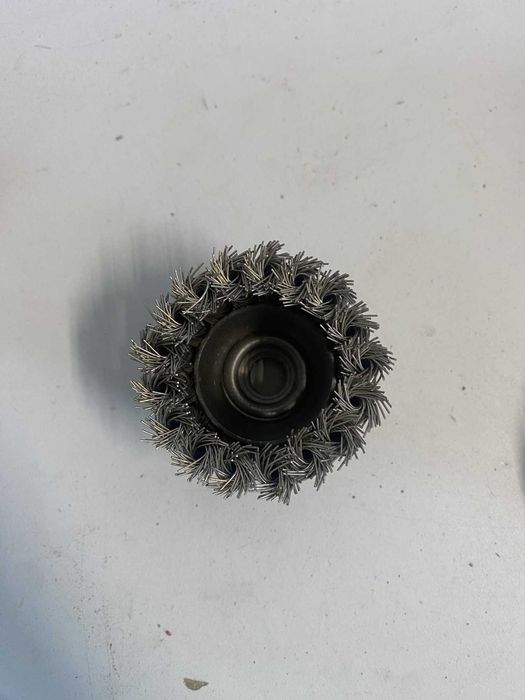 Szczotka kubełkowa M14