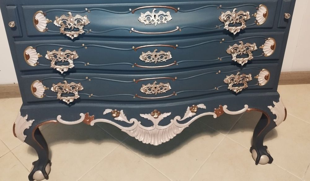 Elegante escrivaninha/secretária D. João V