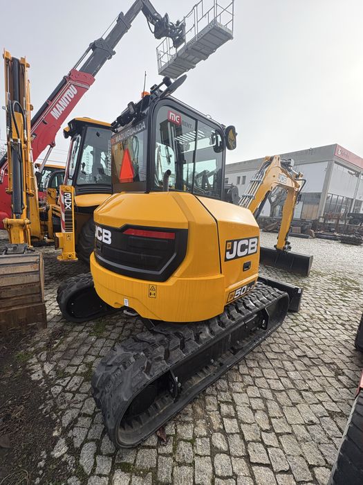 Mini-escavadora JCB 50z c/ 20horas