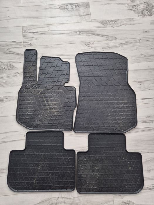 Килимки резинові BMW X3