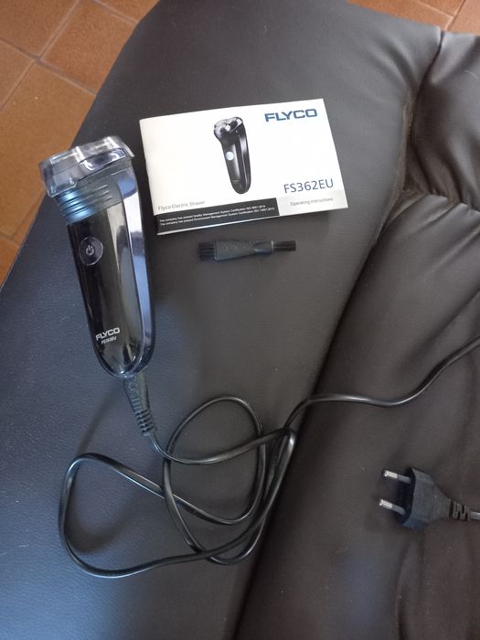 Máquina de barbear eléctrica