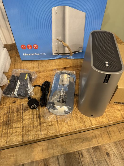 Maly kompter stacjonarny Lenovo Ideacentre 620s