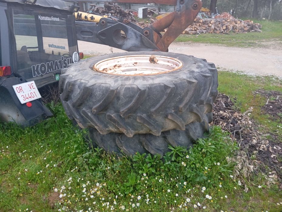 Trator VALTRA 8100