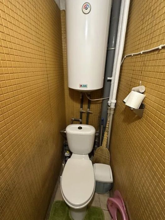 ЗАТИШНА квартира в ЗЕЛЕНОМУ районі столиці метро ВАСИЛЬКІВСЬКА