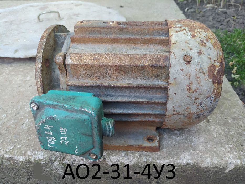 Електродвигун 2.2 кВт, 3000 об / хв