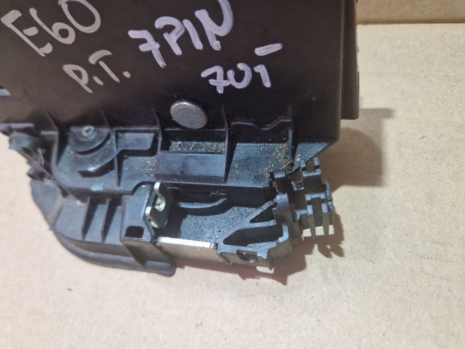 Zamek drzwi prawy tył tylny BMW E60 E61 E87 E90 E91 7 pinów
