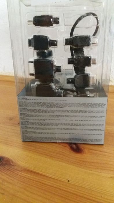 Universal TLM/Auto Charger64741103273602121