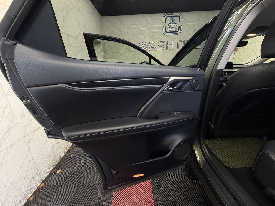 Офіційний Lexus RX 300 2021 р. (Гарний стан)