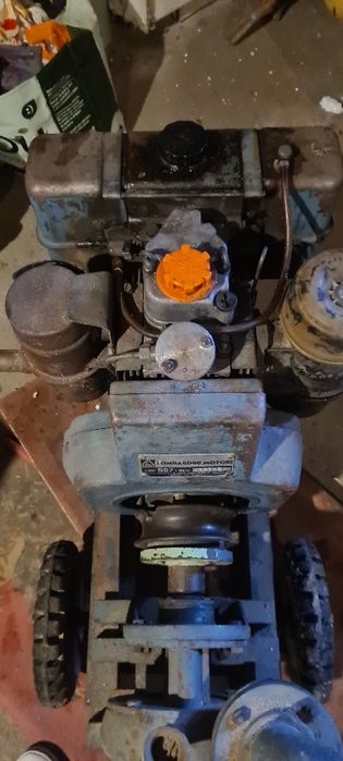 Motor + bomba de agua