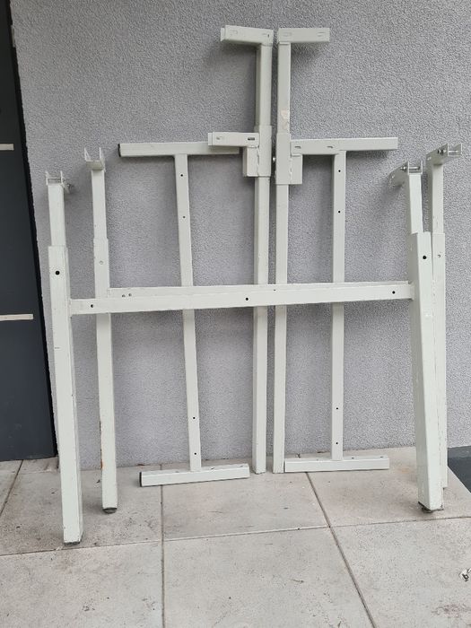 Stelaże stołów do pakowania / montażowych regulowane