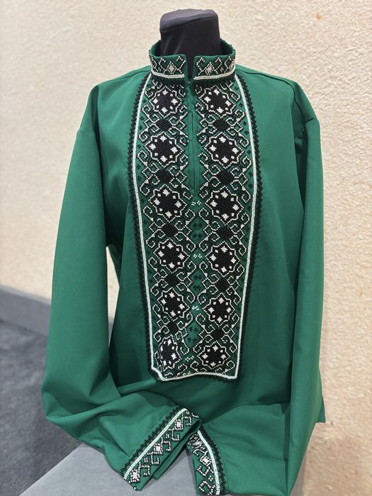 Вишиванка ручної роботи