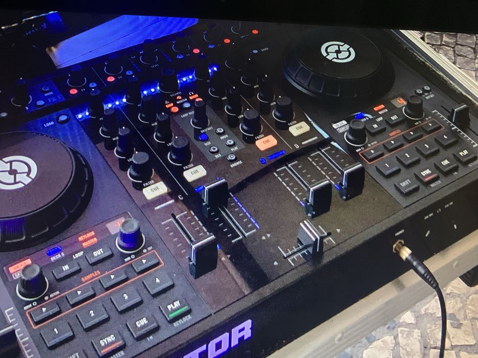 Equipamento DJ estudio
