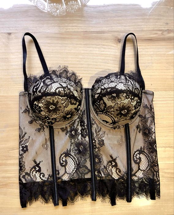 Корсет мереживний