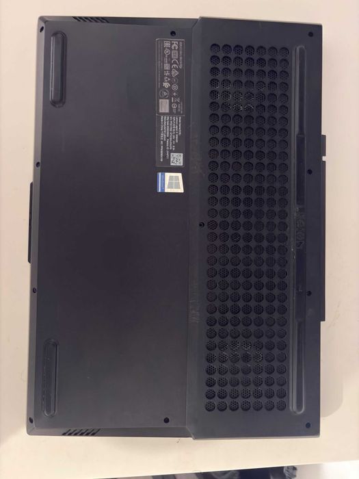 Portátil Gaming - Legion 5 (i7 10ªGEN + 1650 Ti)