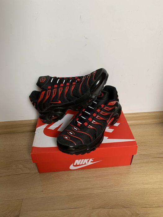 Buty meskie nike air max plus tn Bred black red rozmiar 42 eu