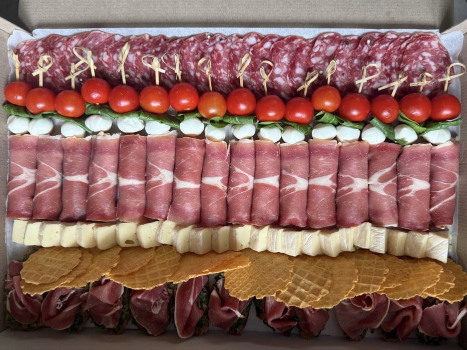 Кейтеринг Львів, Фуршет, бенкет, закуски, домашня їжа під замовлення.