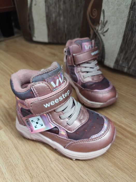 Класні дитячі сапожки