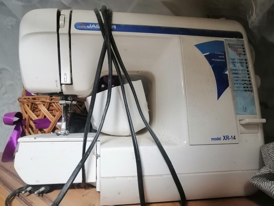 Електро-механічна швейна машинка JAGUAR XR-14