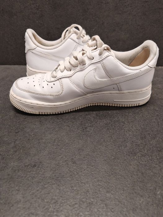 Nike air force r. 38.5