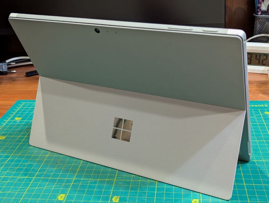 Планшет windows 10 surface pro 5 i5-7300U 12.3" 2K IPS, батарея 97%