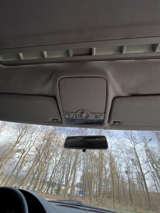 Продам Volkswagen Golf 1.6 2000р