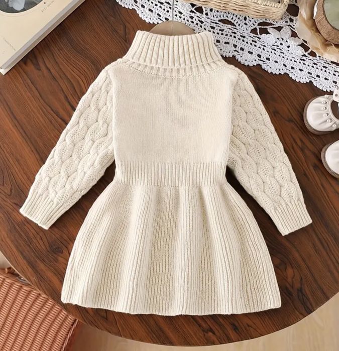 Сукня на дівчинку тепла 3-4 роки