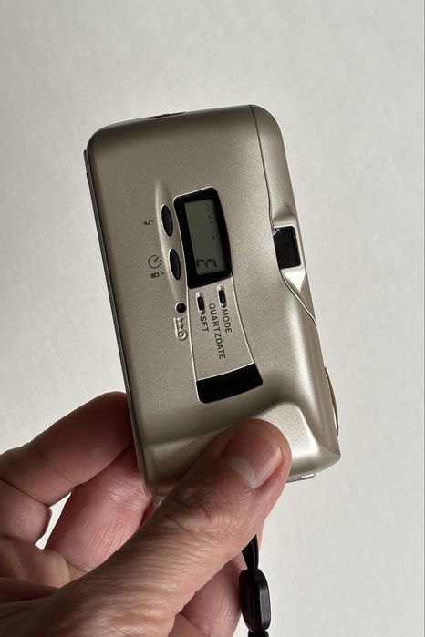 Olympus mju-II 35mm f2.8 sem riscos