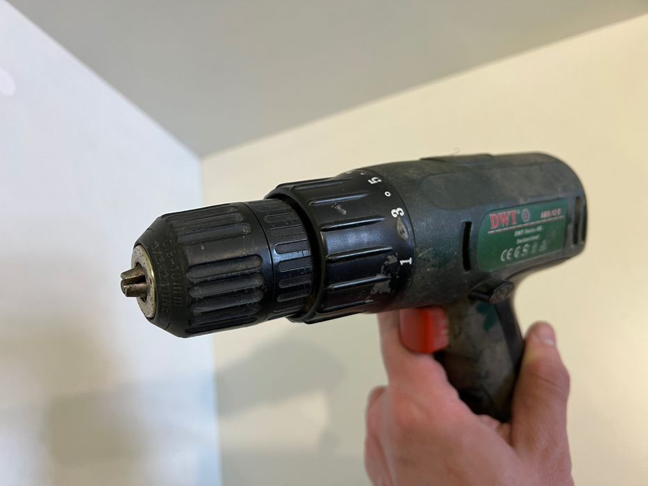 Шуруповерт DWT ABS-12E