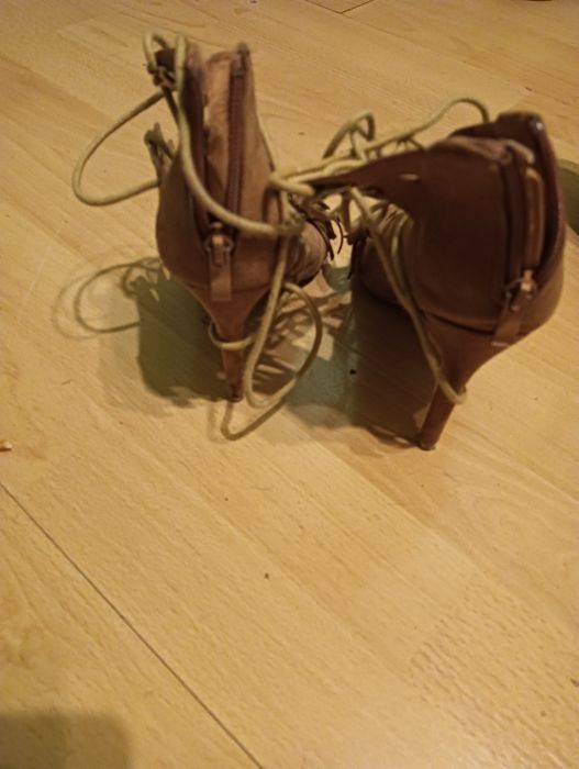 Buty rozmiar 38 i 39 tanio