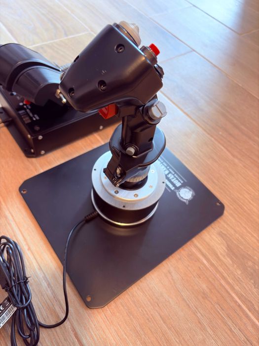 Thrustmaster Hotas Warthog