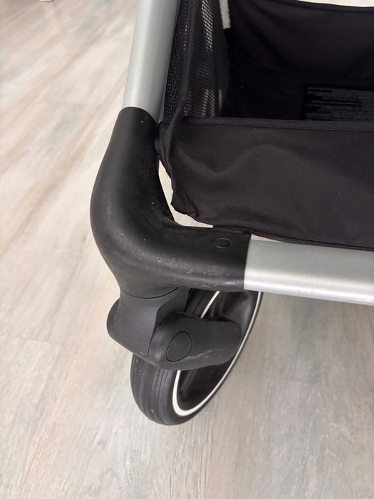 Carrinho cybex eos lux + adaptadores cybex eos lux