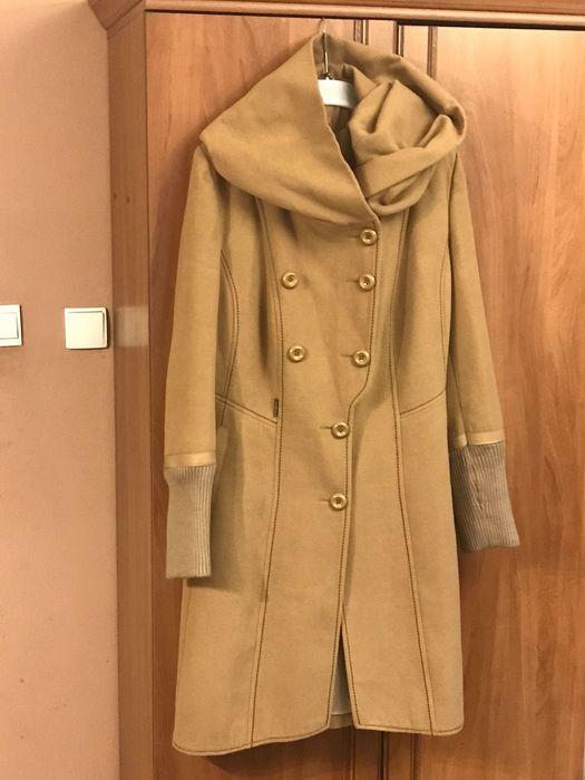 Jesienno - zimowy płaszcz damski Jean Boison rozm: 44