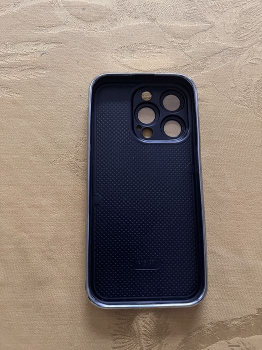 Iphone 15 pro. Etui