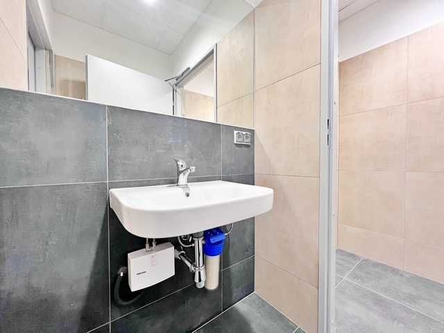 Magazyn i biuro 245 m2 oraz parking  Bielany Wrocławskie tuż przy A4