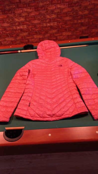 Kurtka pikowana The North Face Thermoball roz S, pachy 46 cm pomarańcz