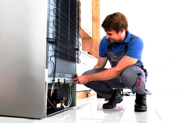 Ремонт холодильників на дому з гарантієют