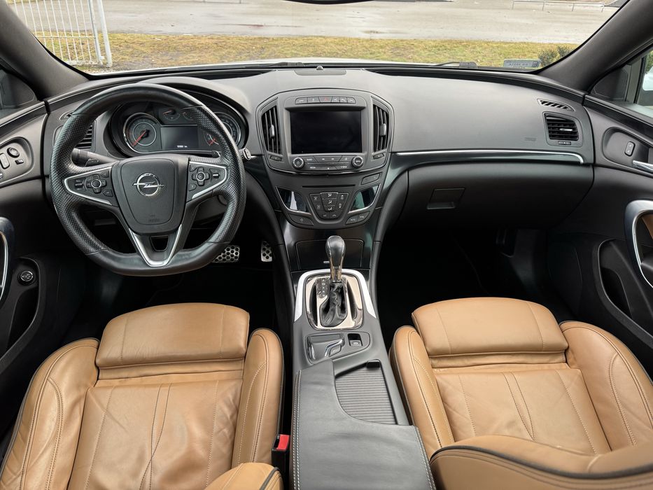 Country tourer , 4x4 , 250 km , lift , automat , bezwypadkowy