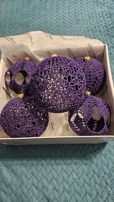 Ozdoby choinkowe Bombki robione na szydełku